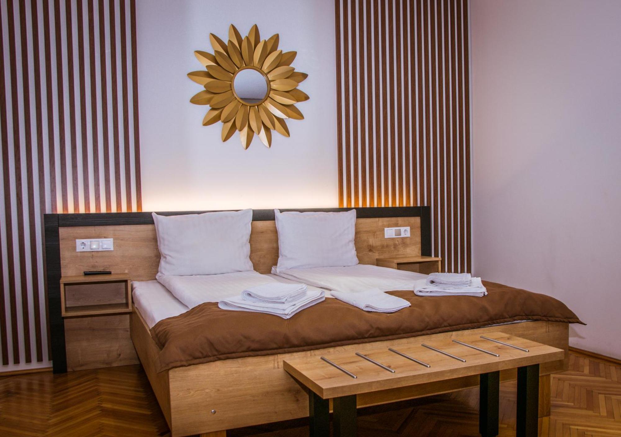 4Rooms Central Sibiu Ngoại thất bức ảnh