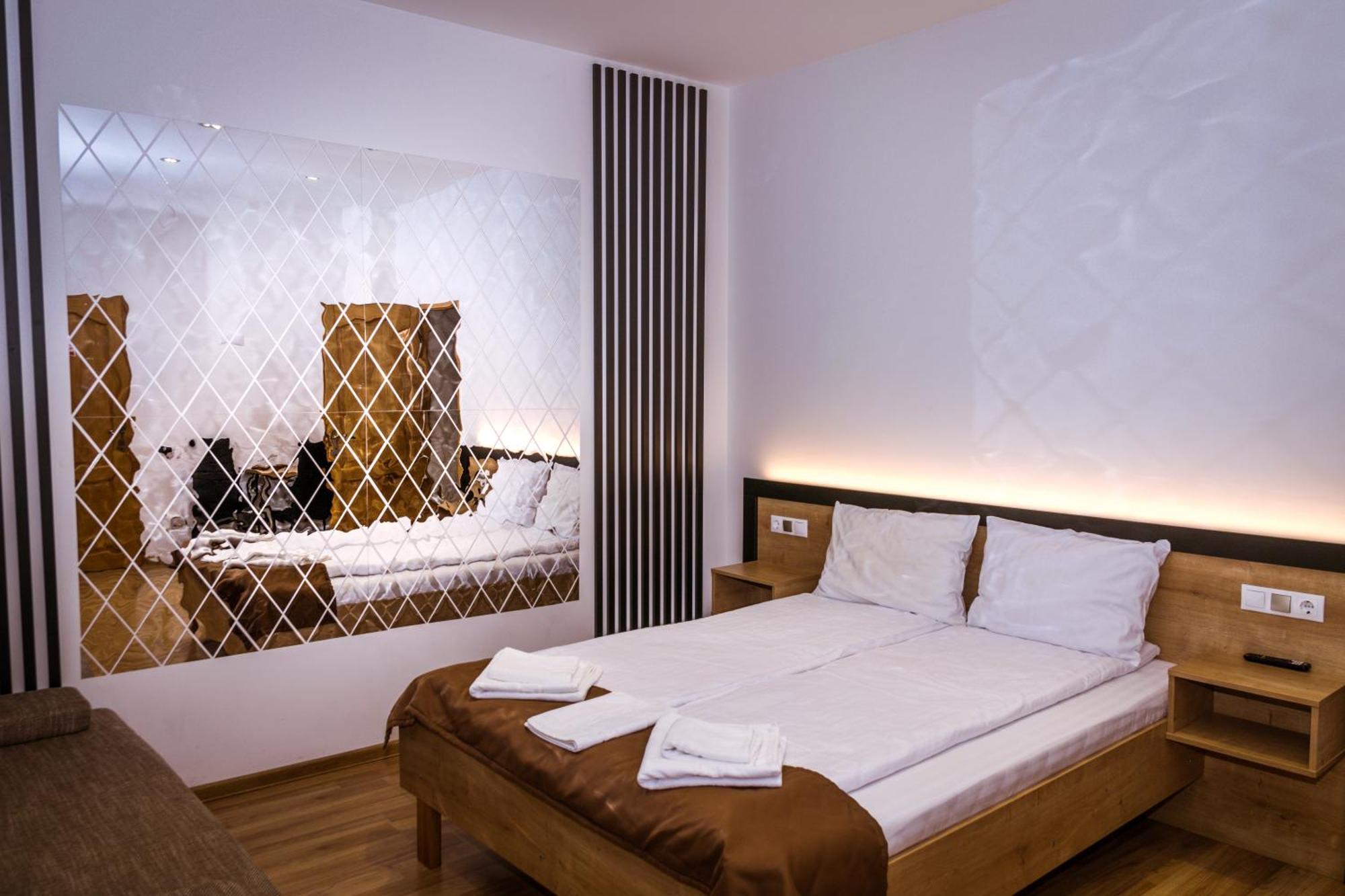 4Rooms Central Sibiu Ngoại thất bức ảnh